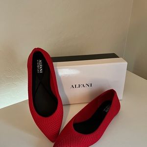 Red Knit Flats! Alfani Poppy Woven Pointed Toe medium width 6.5. Gently worn.